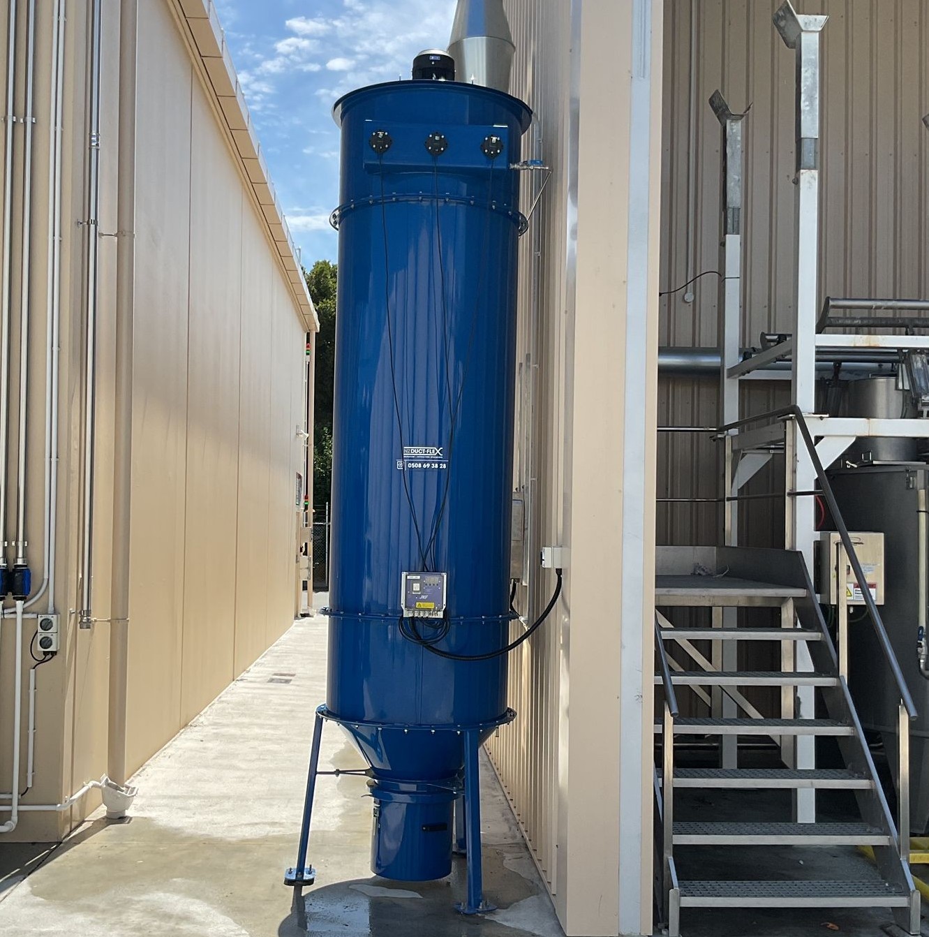 Duststorm filters used in wine processing industry to collect fine dust