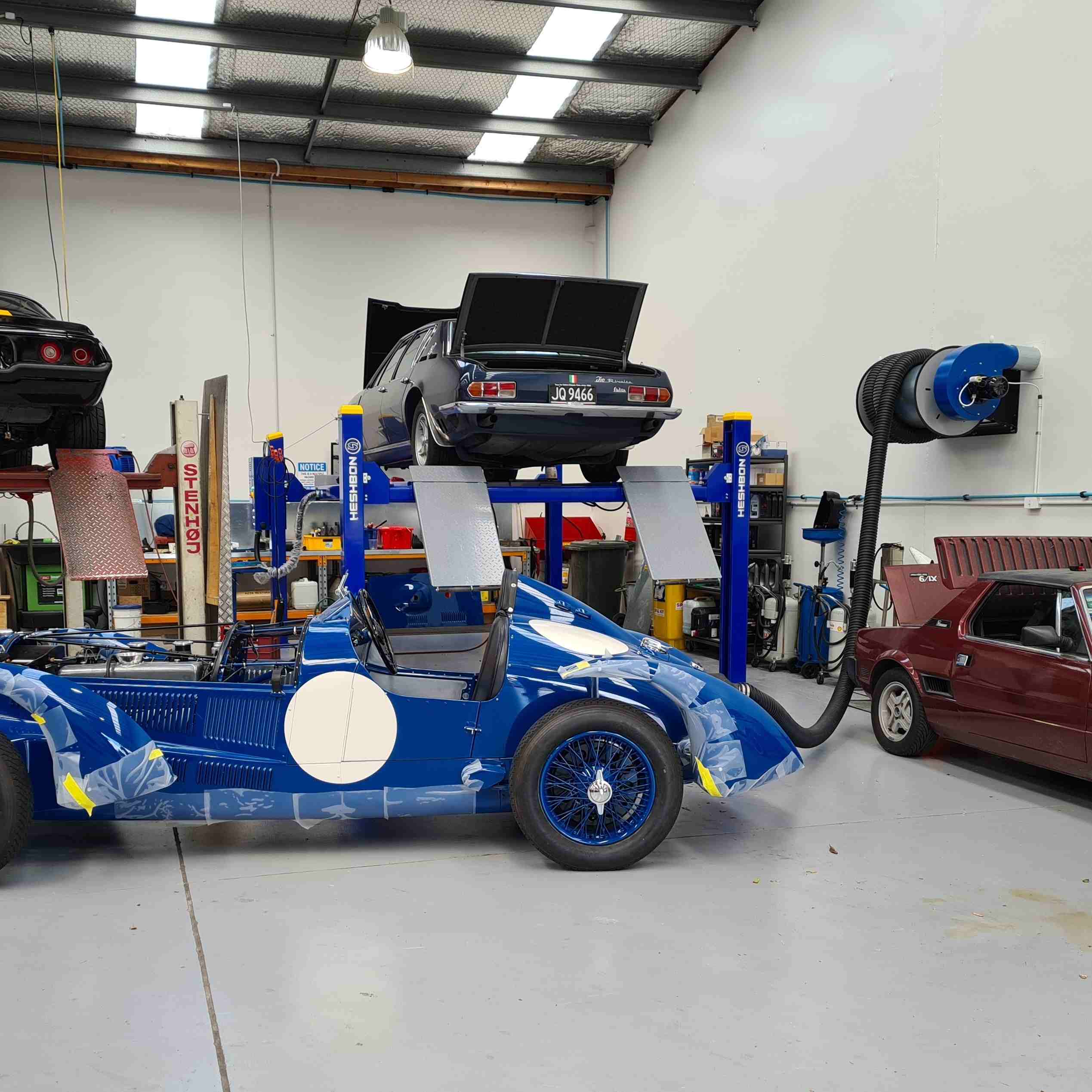 Hose reels - wall or ceiling mounted: ideal for Garage flex extraction when required